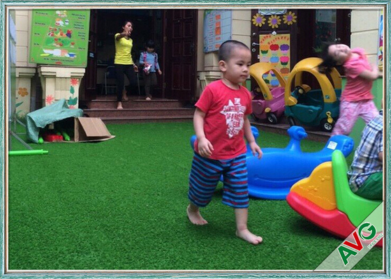 중국 아이를 위한 비 메우는 데 필요한 튼튼한 운동장 합성 잔디 매트 합성 뗏장 연약한 잔디 협력 업체