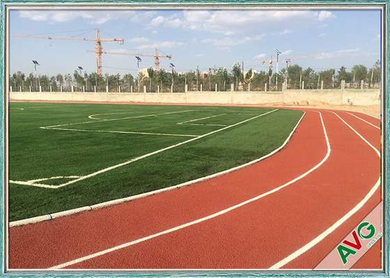 중국 유일한 피브릴화된 구조 축구 인공적인 잔디 12000 Dtex 충만 표면 협력 업체